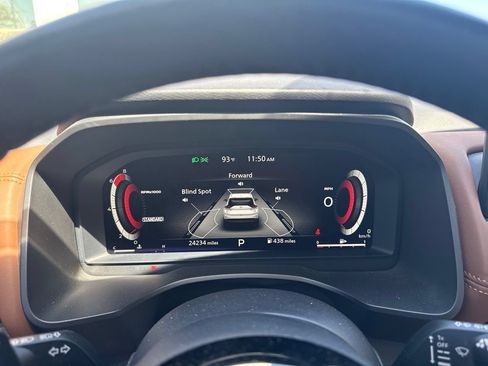 Used 2024 Nissan Rogue Platinum w/ Platinum Premium Package FWD image 6