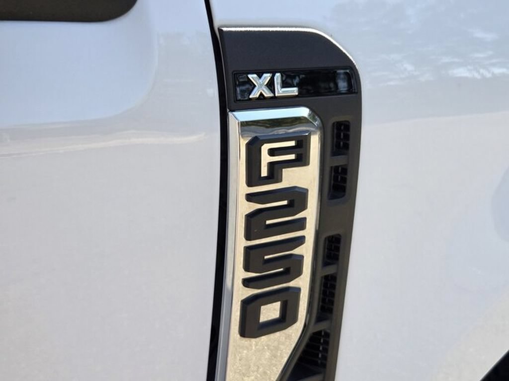 Used 2024 Ford F250 XL w/ XL Chrome Package AWD/4WD image 11