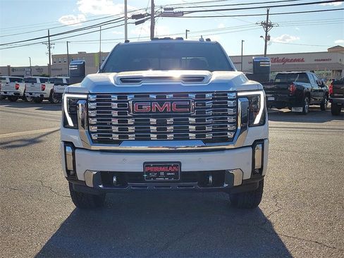 New 2026 GMC Sierra 2500 Denali w/ Denali Reserve Package image 3