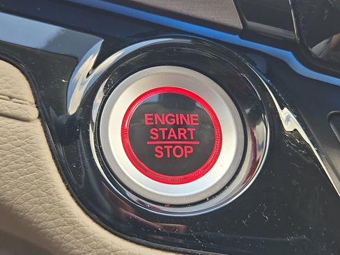 Certified 2024 Honda Odyssey Touring image 27