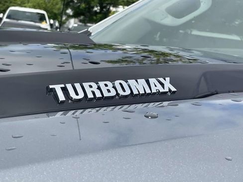 Used 2025 Chevrolet Silverado 1500 Custom Trail Boss AWD/4WD image 11
