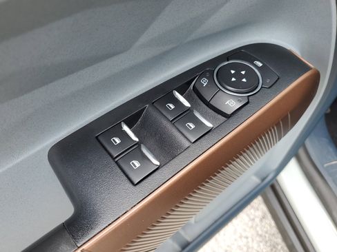 Used 2022 Ford Maverick Lariat w/ Lariat Luxury Package image 22