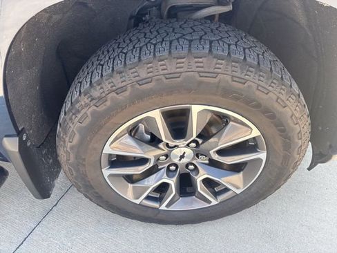 Used 2020 Chevrolet Silverado 1500 RST AWD/4WD image 40