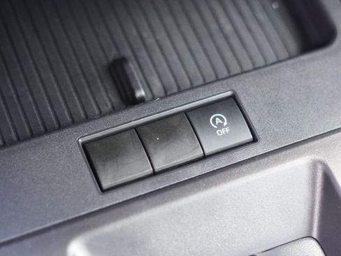 Certified 2026 Toyota Corolla Cross L FWD image 21