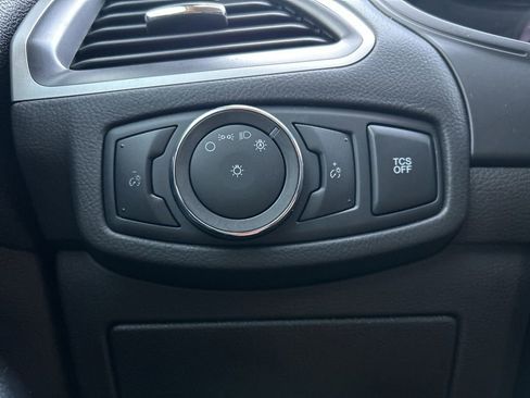 Used 2023 Ford Edge SEL w/ Sport Appearance Package image 24