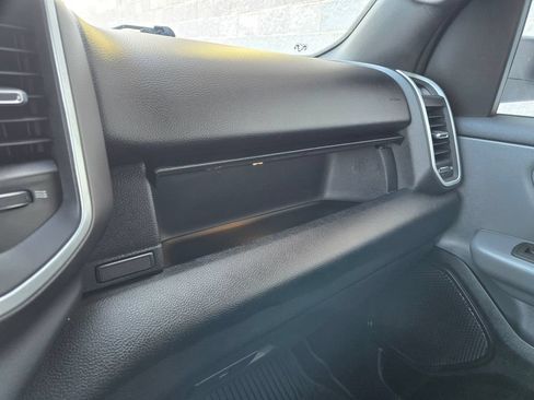 Used 2022 RAM 1500 Big Horn AWD/4WD image 37