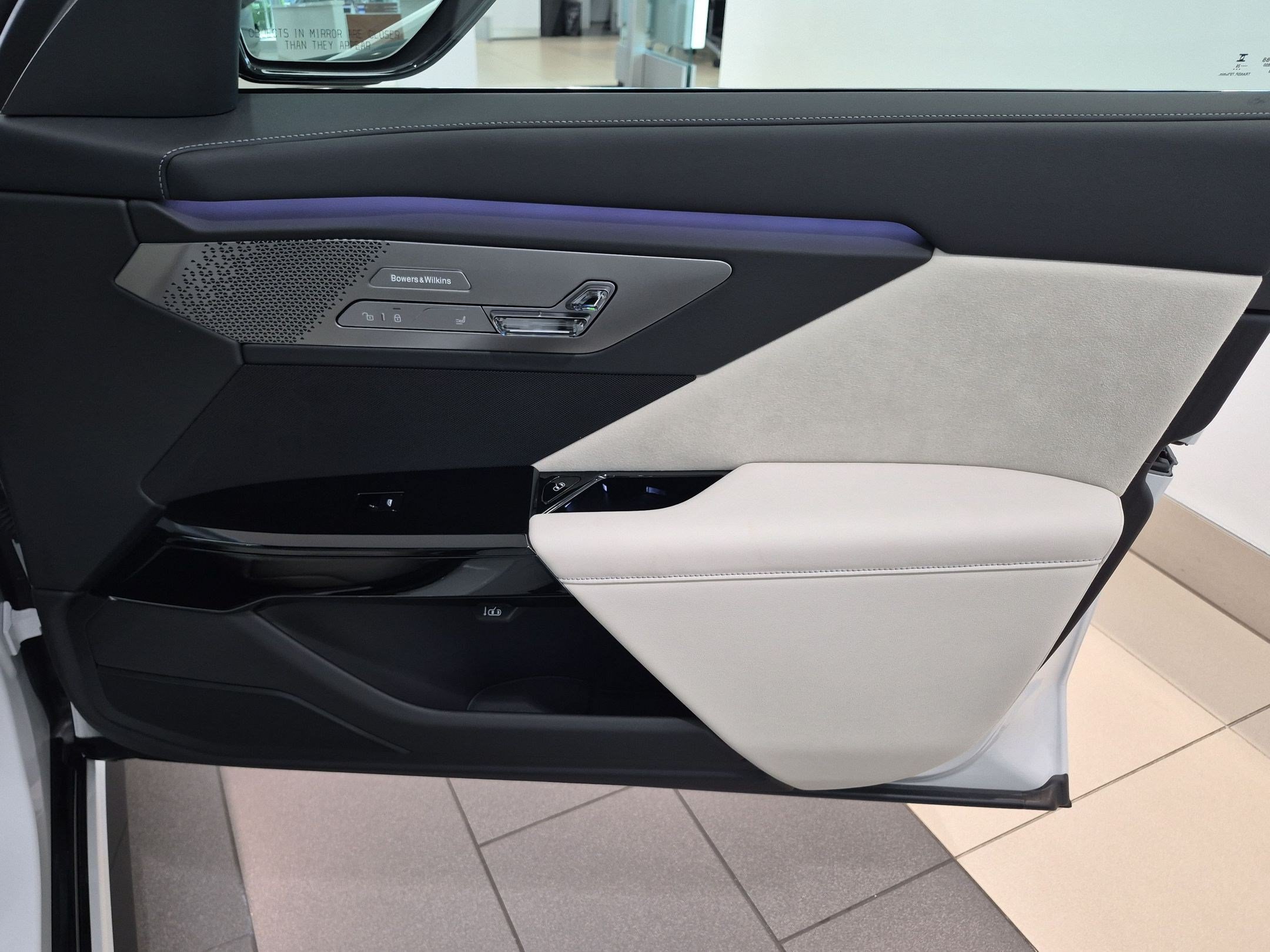New 2027 BMW 740i w/ Executive Package RWD image 29