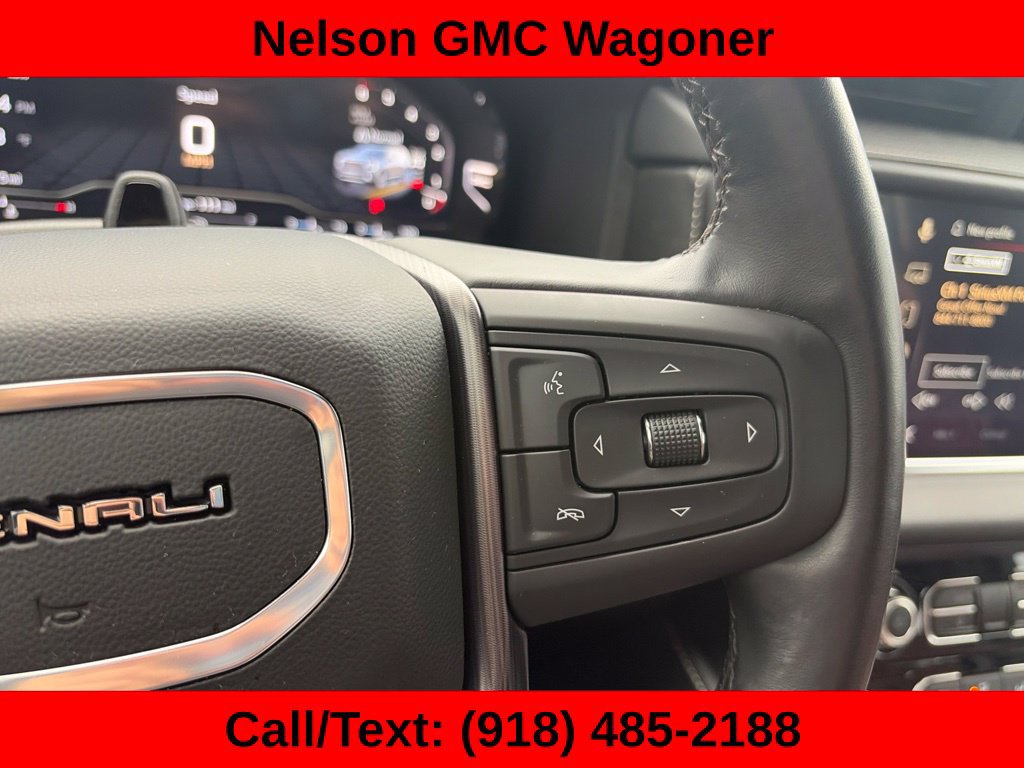 Used 2023 GMC Yukon Denali Ultimate AWD/4WD image 32