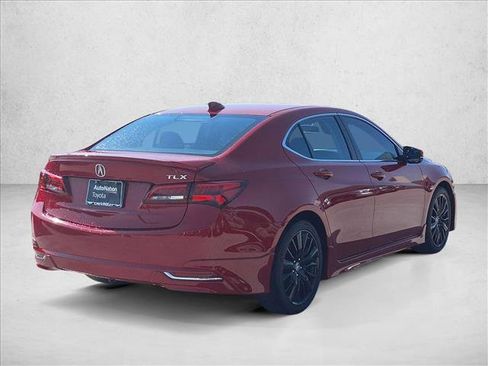 Used 2017 Acura TLX FWD image 4