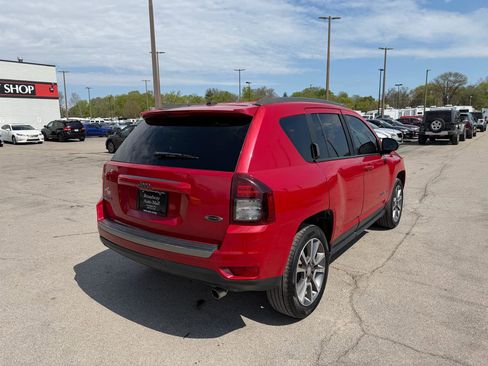 Used 2017 Jeep Compass Sport w/ Power Value Group AWD/4WD image 3