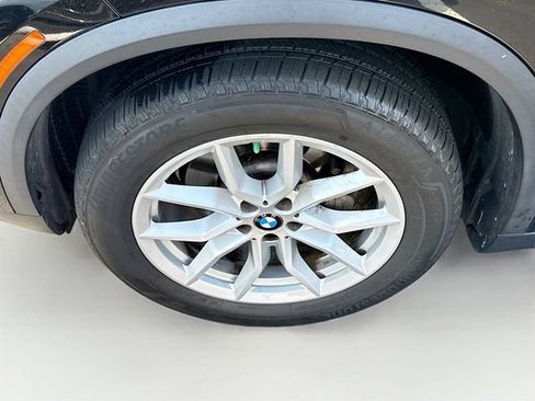 Used 2021 BMW X5 xDrive40i AWD/4WD image 39