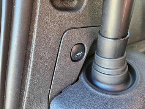 Used 2018 Ford Flex Limited image 18