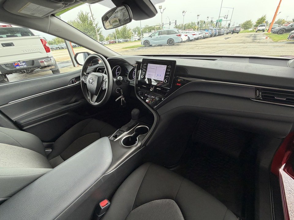 Used 2024 Toyota Camry LE AWD/4WD image 22