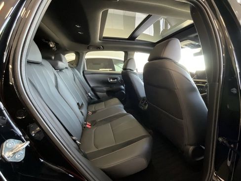 Certified 2025 Acura ADX A-Spec image 21