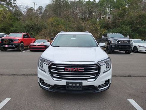 Used 2022 GMC Terrain SLT image 8