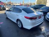 Used 2018 Kia Optima LX w/ 17" Alloy Wheels Package image 4
