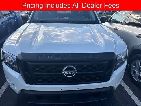 Used 2022 Nissan Frontier S AWD/4WD image 2