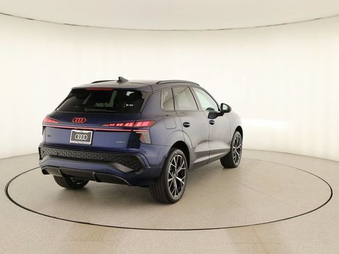 New 2026 Audi Q3 quattro 2.0T AWD/4WD image 6