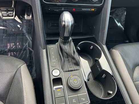 Used 2021 Volkswagen Atlas Cross Sport SEL Premium R-Line image 20