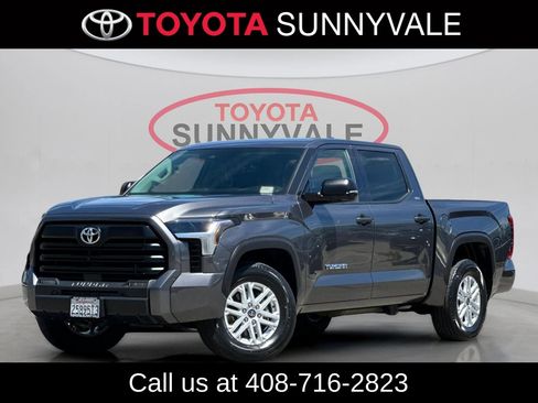 Used 2023 Toyota Tundra SR5 w/ SR5 Convenience Package RWD image 2