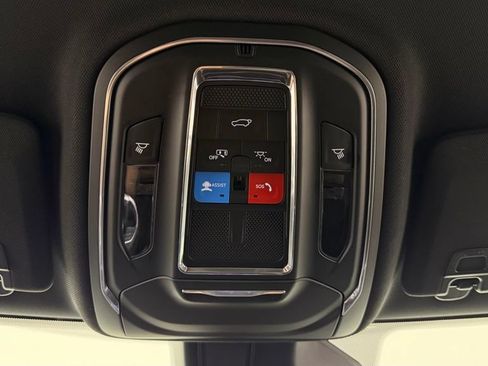 Used 2023 Jeep Grand Cherokee Altitude AWD/4WD image 26