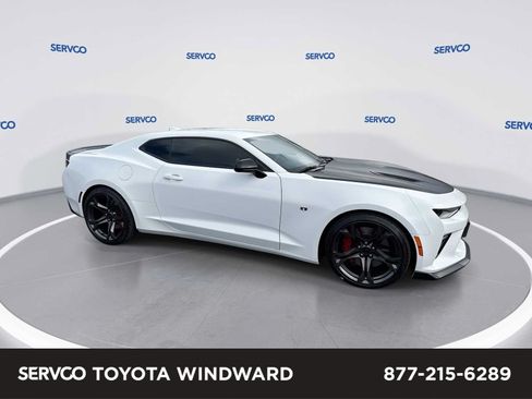 Used 2018 Chevrolet Camaro SS RWD image 1