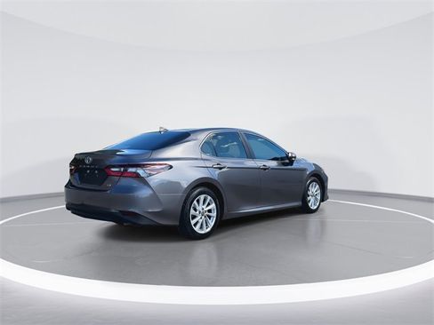Used 2024 Toyota Camry LE image 8
