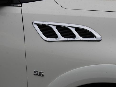 Used 2017 INFINITI QX80 4WD w/ Driver Assistance Package image 35