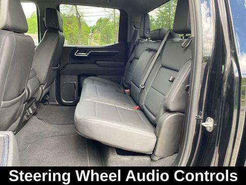 Used 2024 GMC Sierra 1500 SLT image 9