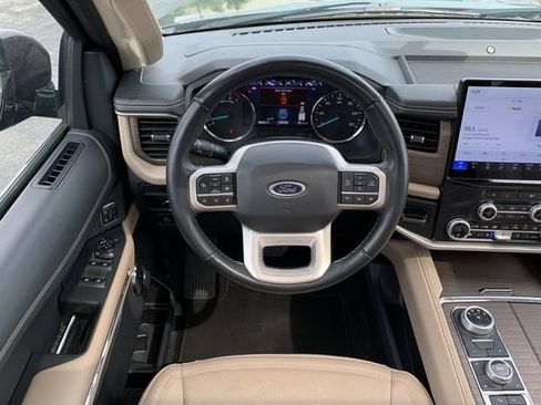 Used 2024 Ford Expedition Max Limited AWD/4WD image 17