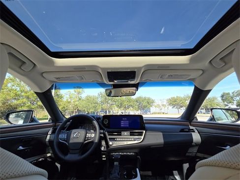 New 2025 Lexus ES 350 w/ Premium Package image 19