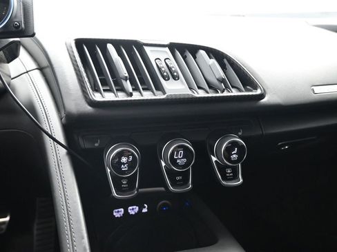 Used 2017 Audi R8 V10 plus AWD/4WD image 15