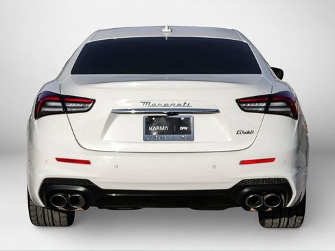 Used 2023 Maserati Ghibli Modena image 7