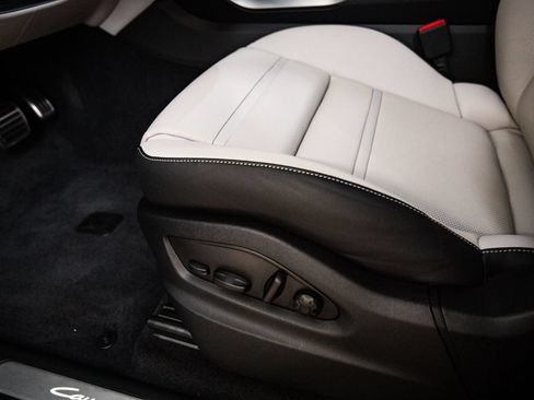Used 2026 Porsche Cayenne S AWD/4WD image 14