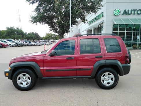 Used 2006 Jeep Liberty Sport RWD image 8