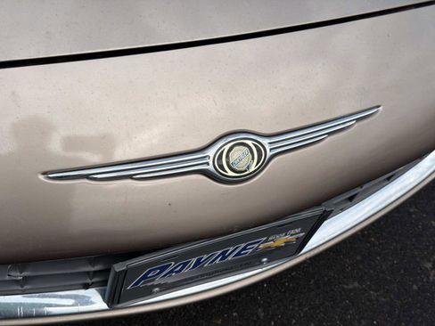 Used 2000 Chrysler Concorde LX image 13