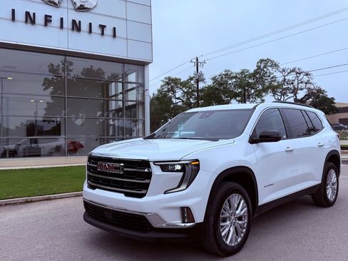 Used 2026 GMC Acadia Elevation w/ Elevation Premium Package AWD/4WD image 1