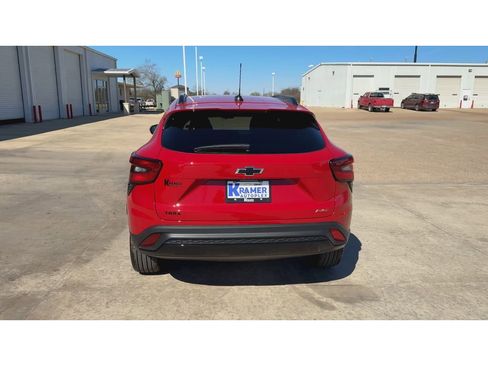 New 2026 Chevrolet Trax RS image 7