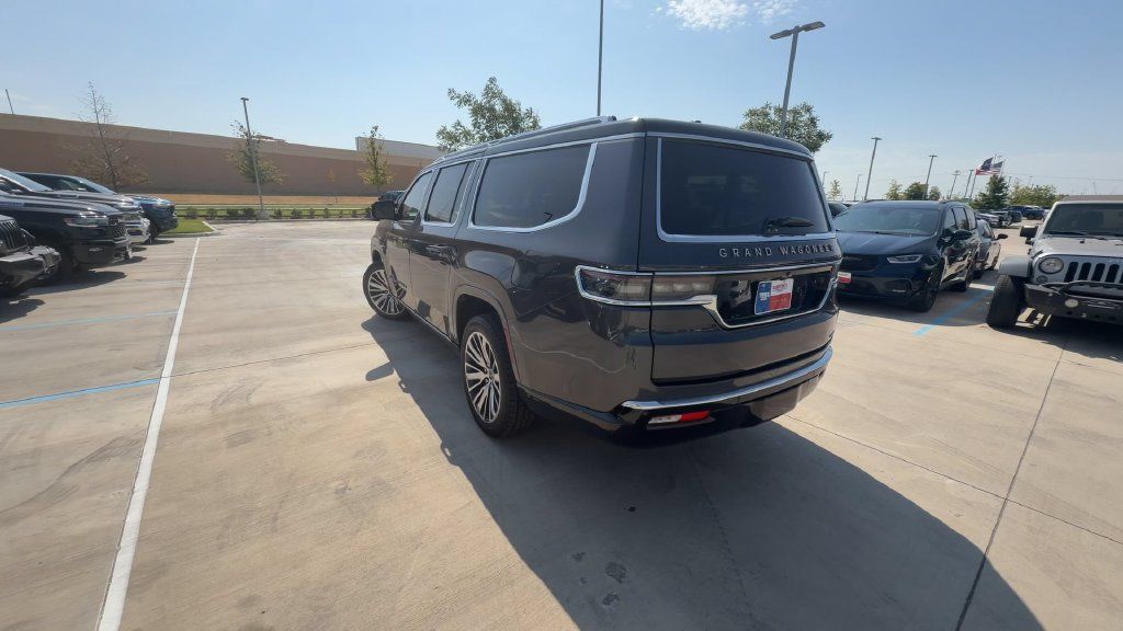 Used 2024 Jeep Grand Wagoneer L Series III AWD/4WD image 3