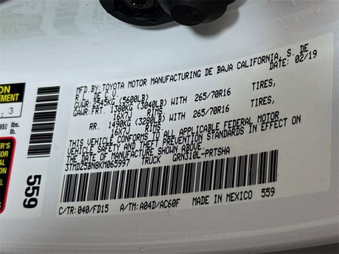 Certified 2019 Toyota Tacoma SR5 image 36