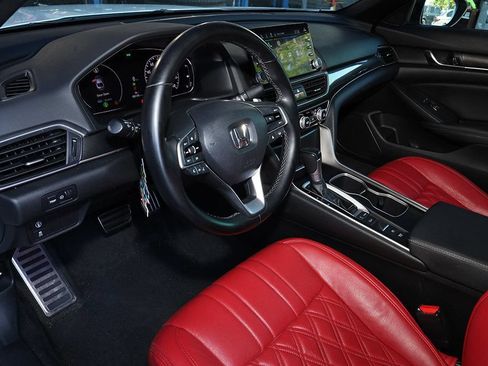 Used 2021 Honda Accord Sport image 17