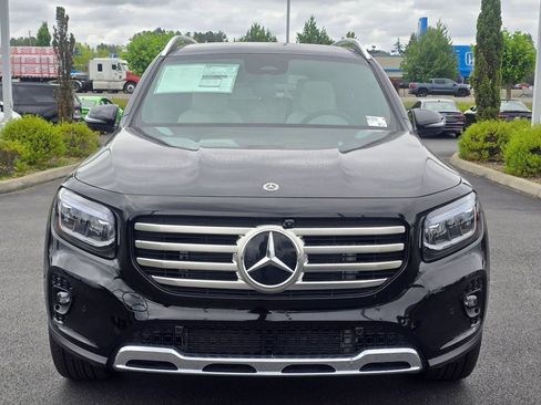 New 2026 Mercedes-Benz GLB 250 4MATIC image 9