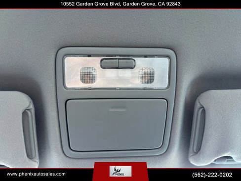 Used 2001 Toyota Avalon XL image 29