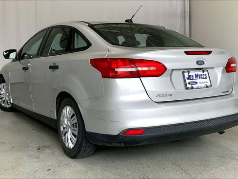 Used 2016 Ford Focus S FWD image 5