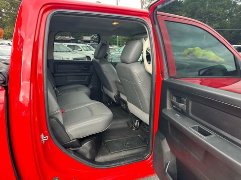 Used 2018 RAM 1500 Tradesman image 16