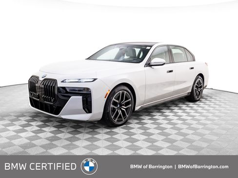 Certified 2024 BMW 760i xDrive image 1