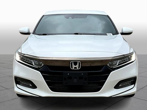 Used 2019 Honda Accord Sport image 4
