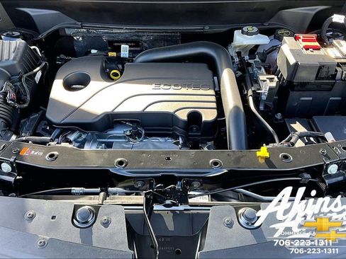 New 2026 Chevrolet Equinox LT w/ Convenience Package II FWD image 17