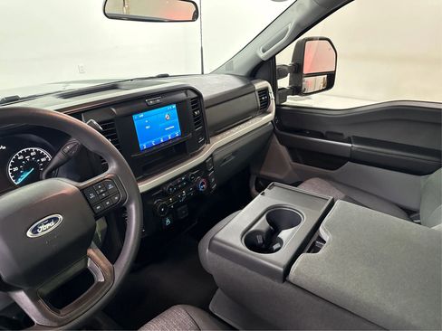 Used 2025 Ford F350 XLT w/ FX4 Off-Road Package image 14