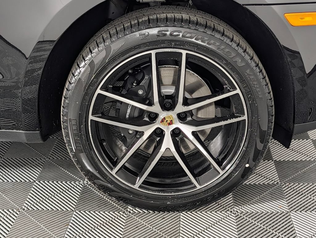 Certified 2026 Porsche Macan AWD/4WD image 14